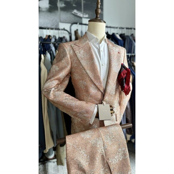 NWT INCREDIBLE One-of-a-Kind Coral Floral Peak Lapel Tom Ford Suit 38R US/48R IT - Picture 6 of 16